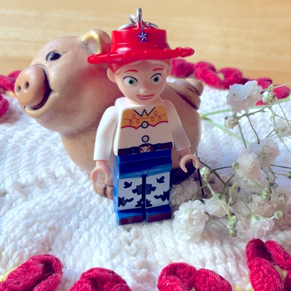 🐮 TOY STORY JESSIE KEYCHAIN 🐮 NWOT 🐮